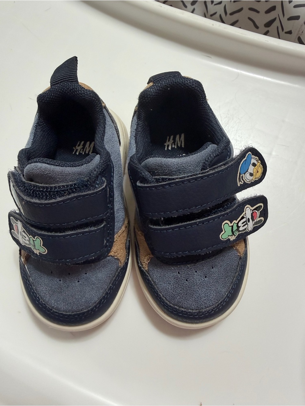 H&M Navy Blue and Tan Kids Velcro Sneakers with Character Patches